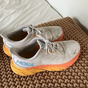 Used Hoka’s Rincón 3 size 7